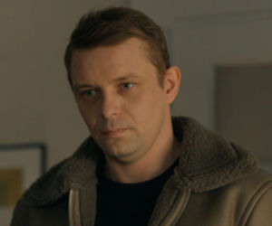 Barwy szczęścia, odcinek 3414: Hubert (Marek Molak), Asia (Anna Gzyra-Augustynowicz), Adam (Kamil Studnicki)