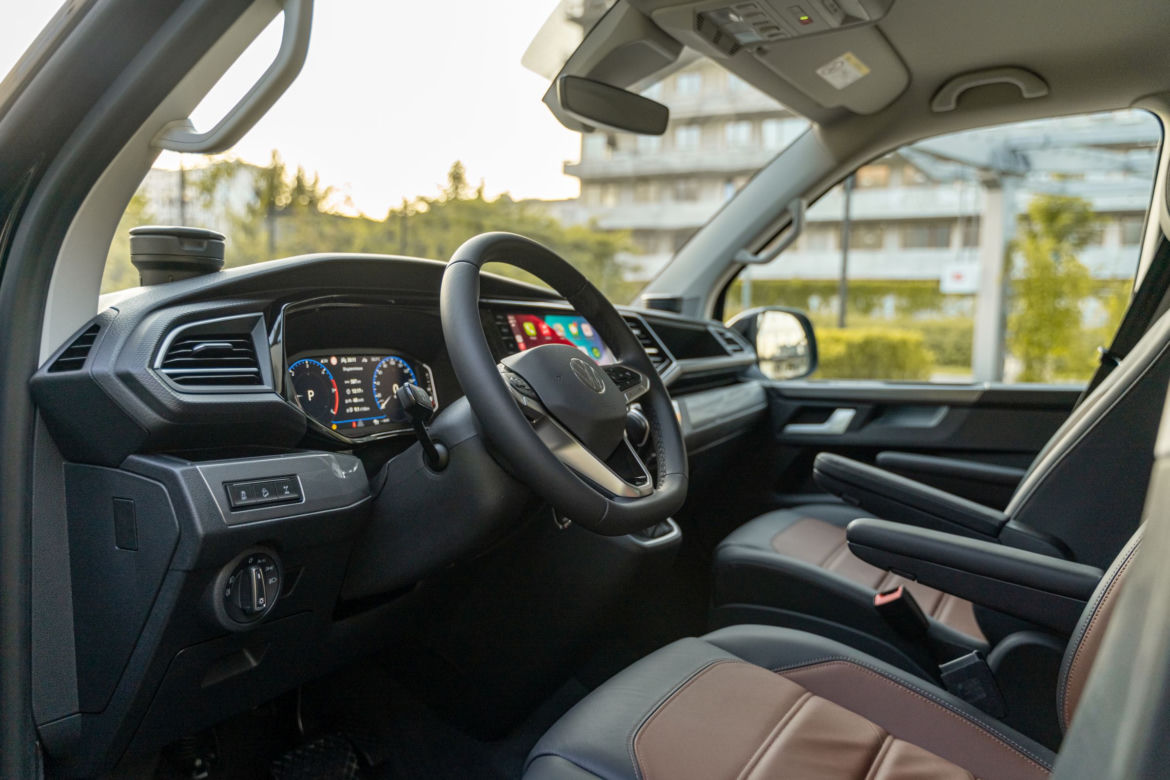Volkswagen Multivan T6.1 Highline 2.0 TDI 204 KM DSG7 4MOTION