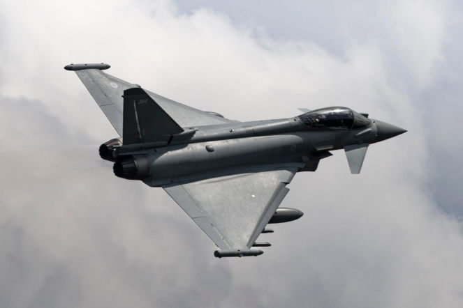 Brytyjskie siły zbrojne w 2026 roku. Mniej fregat i śmigłowców, więcej F-35, Ajaxów oraz Boxerów