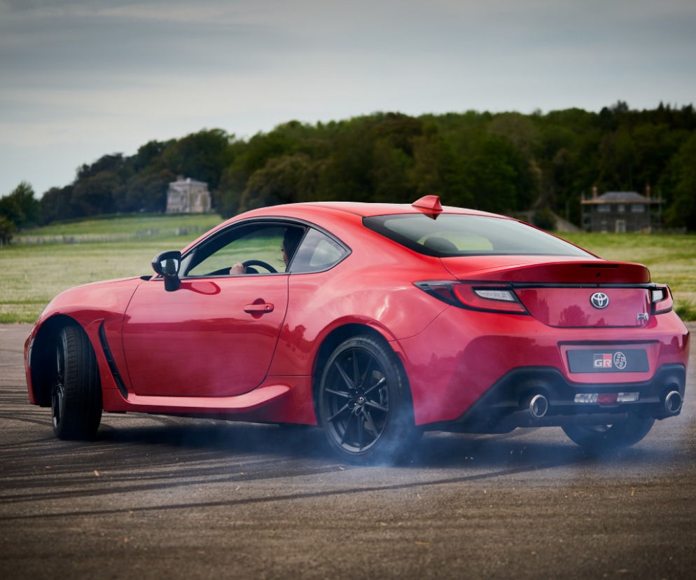 Nowa Toyota GR 86 na festiwalu prędkości w Goodwood