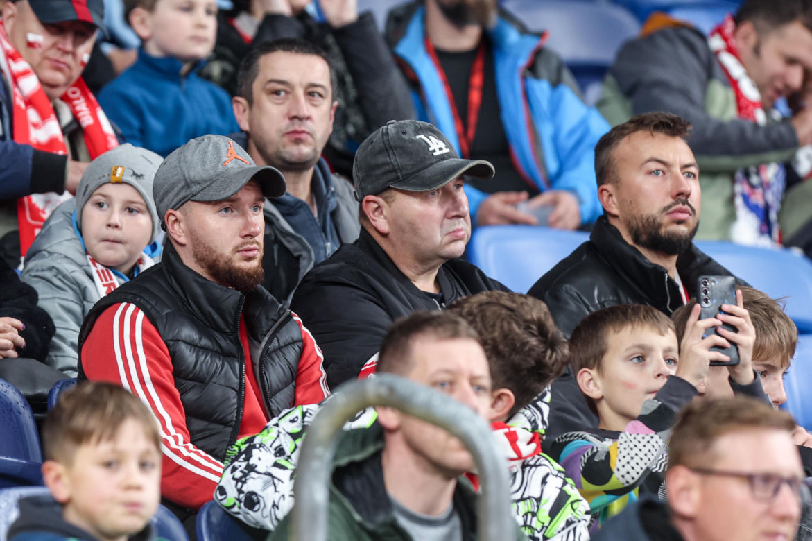 Kibice na meczu Polska -Nowa Zelandia na Stadionie Śląskim