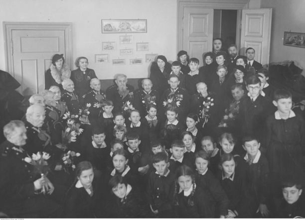 Tak w II Rzeczpospolitej uczono patriotyzmu. Dlaczego Piłsudski postawił na powstańców styczniowych?