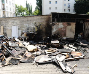 Podpalacz grasuje po Warszawie. 12 spalonych wiat jednej nocy