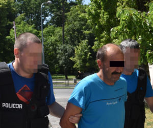 Najpierw podpalił, a potem gasił