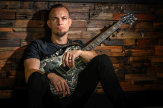 TREMONTI: nowy teledysk do tytułowego utworu z piątego albumu studyjnego 'Marching In Time' [WIDEO]