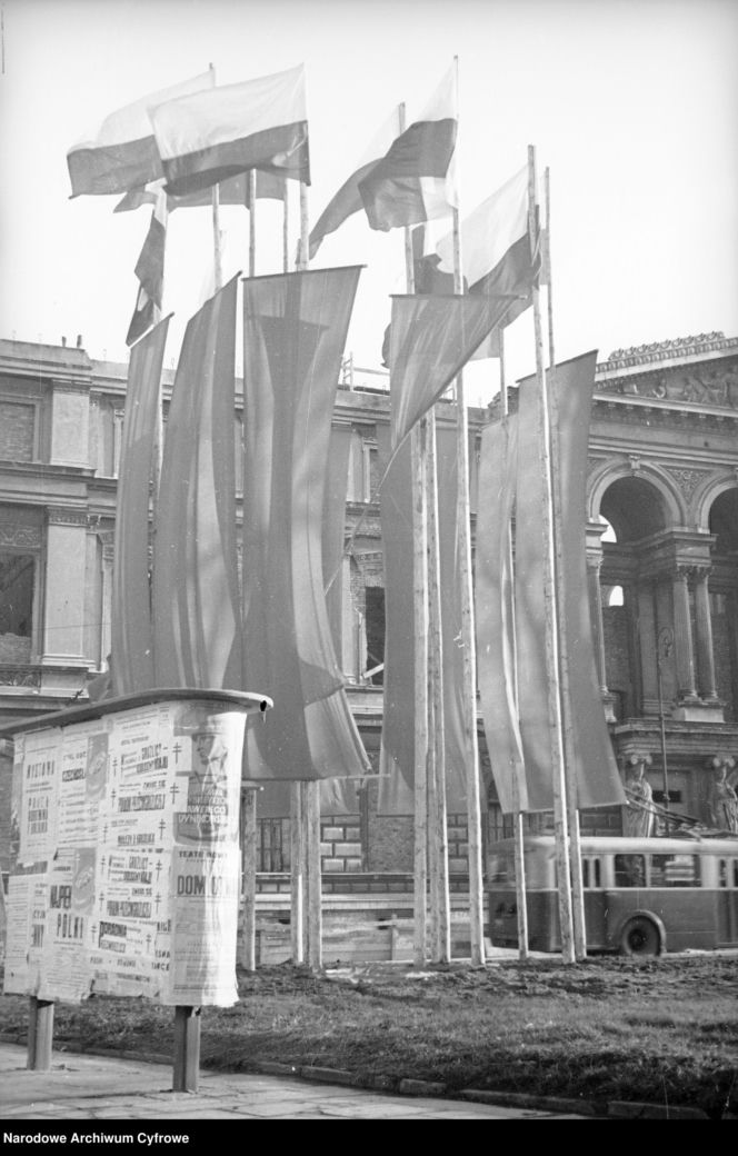 Mury pałacu Kronenberga w Warszawie