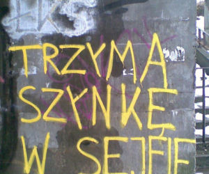 Derby Łodzi na murach