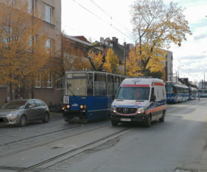 Zderzenie tramwaju z BMW w Krakowie