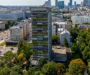 Młotek przy ul. Smolnej 8 w Warszawie