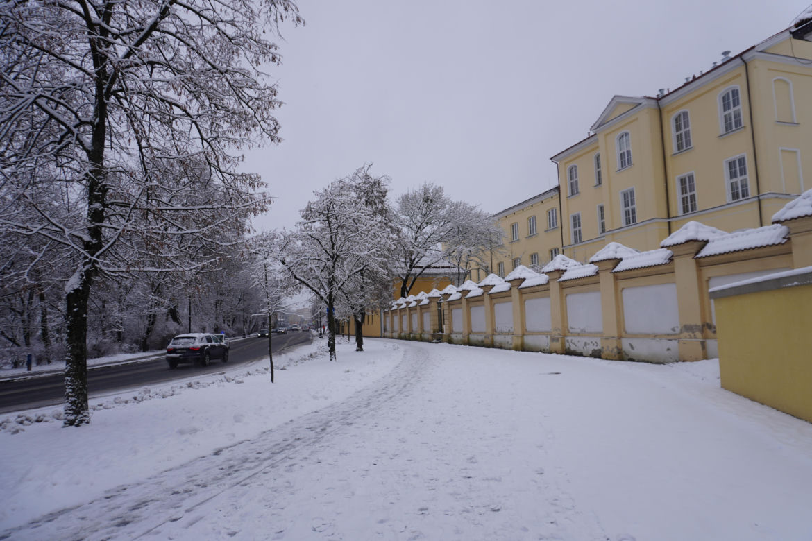Białystok pod śniegiem. Tak prezentuje się zasypana stolica Podlasia