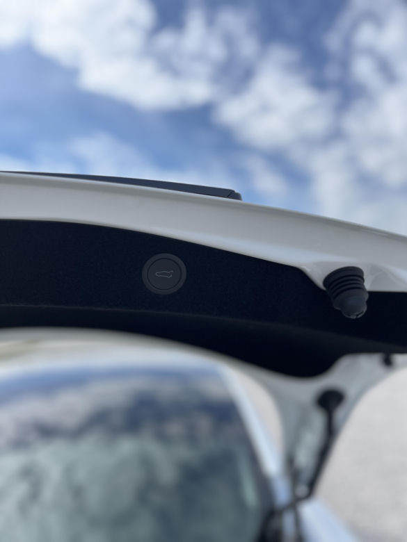 Tesla 3