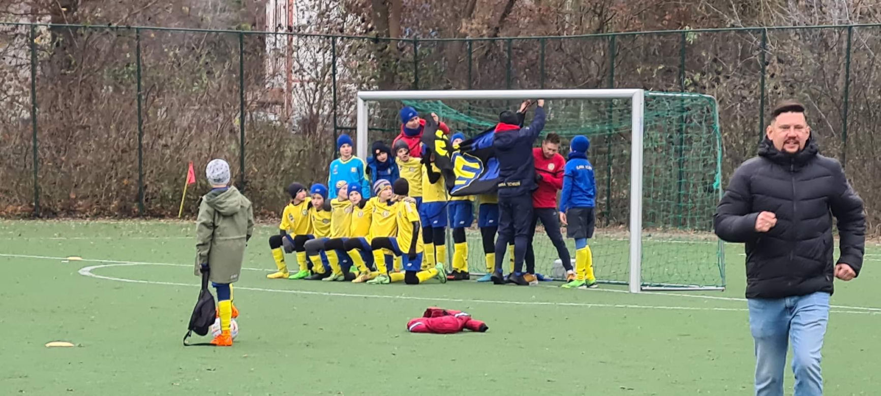 Juniorzy Akademii Piłkarskiej Elany Toruń z sukcesami