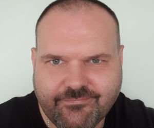 Tak dziś wygląda Jacek Wroński, czyli Robuś z Misia. Ma prawie 50 lat!