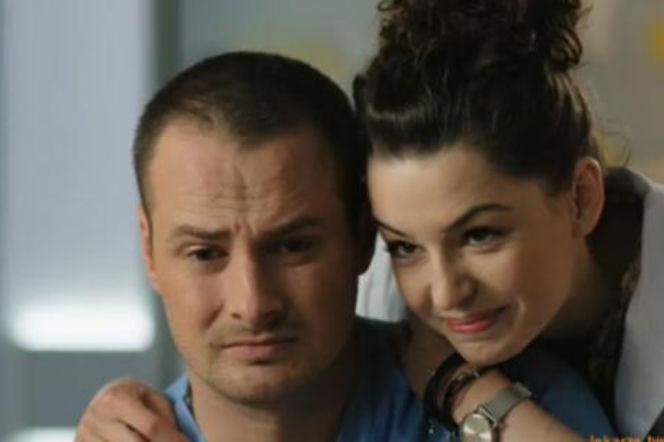LEKARZE, odc. 6. Maks Keller (Paweł Małaszyński), Beata Jasińska (Agnieszka Więdłocha)