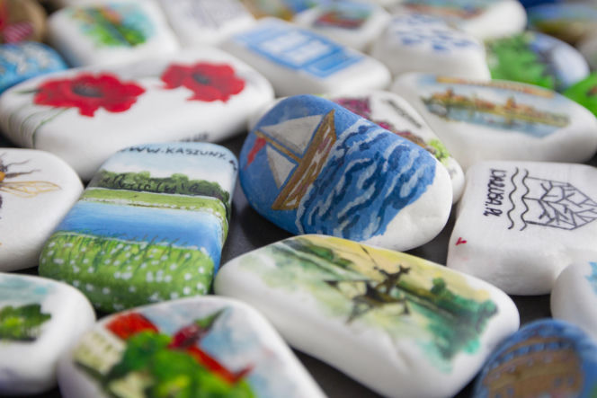 Znalazłeś kamień w Krakowie? To może być zaproszenie na Warmię i Mazury