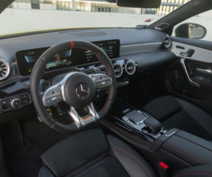 Mercedes-AMG A 35 4MATIC vs. BMW 120d xDrive
