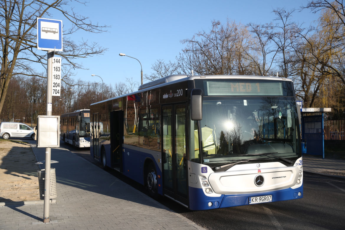 Specjalne autobusy dla medyków w Krakowie