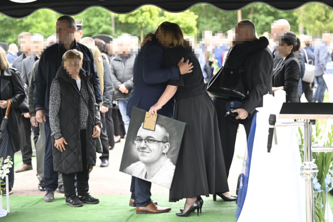 Tłumy pożegnały 23-letniego policjanta. Kacper zginął w tragicznym wypadku w Piasecznie