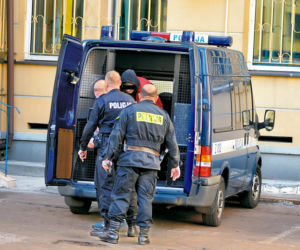 Pijani aktorzy zatrzymani za narkotyki i pobicie policjanta