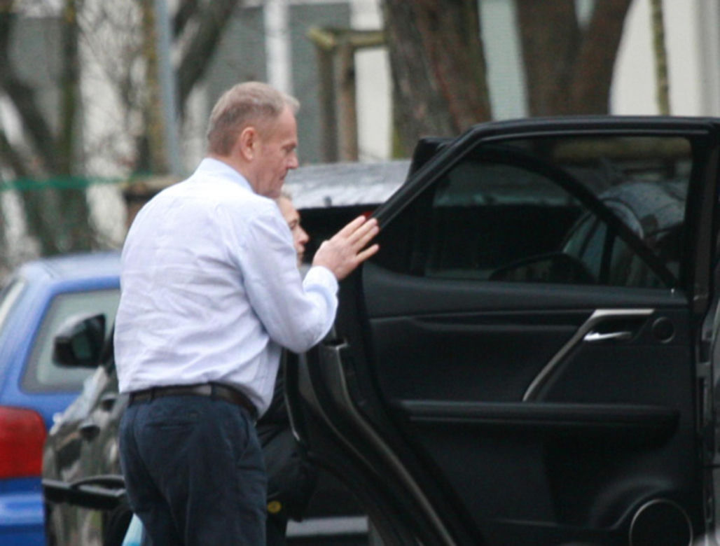 Premier Donald Tusk ruszył na pomoc żonie
