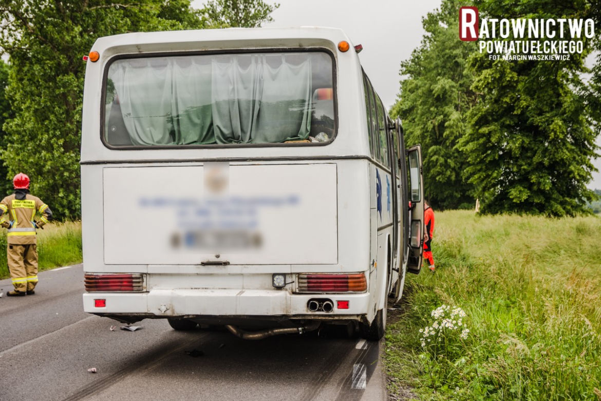Śmiertelny wypadek na DK 65 za Prostkami. Motocyklista zginął na miejscu