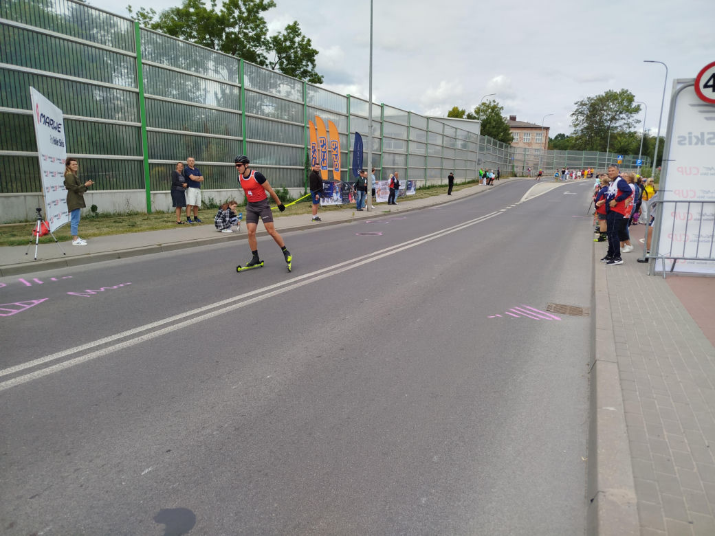 Zawody o Puchar Polski na nartorolkach Marwe Cup 2025 zostały zainaugurowane w Siedlcach