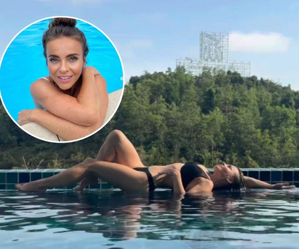 Edyta Herbuś w czarnym bikini, relaksująca się na plecach w basenie, z gęstym lasem i konstrukcją w tle, oraz zbliżenie na jej uśmiechniętą twarz w okrągłej ramce. O najnowszych aktywnościach gwiazdy przeczytasz na naszym portalu.