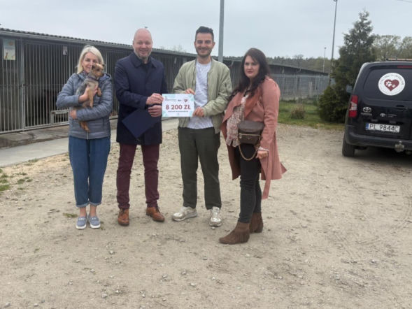 Niemałe pieniądze z „Ciastka z Misją”. Dla schroniska w Henrykowie