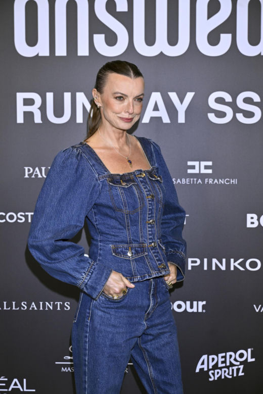 Total look rodem z lat 80. wraca do łask. Zobacz, jak noszą go Paulina Sykut-Jeżyna i Katarzyna Sokołowska