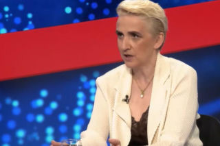 Nawrocki podpisał ustawę o podatku od zysków koncernów paliwowych. Przepisy trafiły też do TK