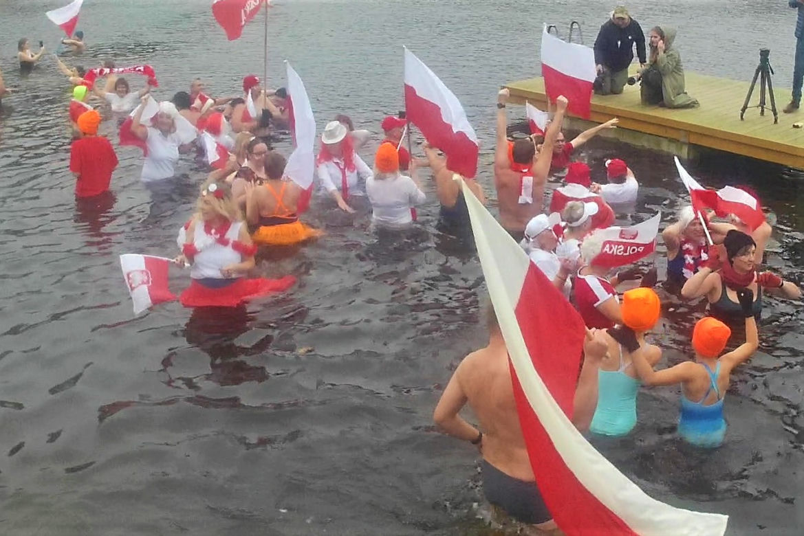 Szczecińskie morsy uczciły Święto Niepodległości