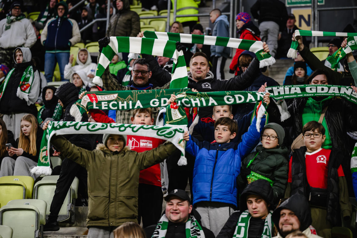 Lechia Gdańsk - Piast Gliwice: Zdjęcia kibiców z meczu 29. kolejki PKO BP Ekstraklasy