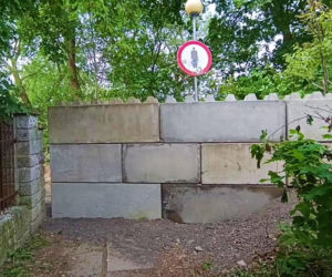 Mur między osiedlami w Szczecinie