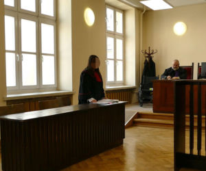 Skatował kolegę nożycami. Prokurator chce kilkudziesięciu lat więzienia. „To człowiek zdemoralizowany”