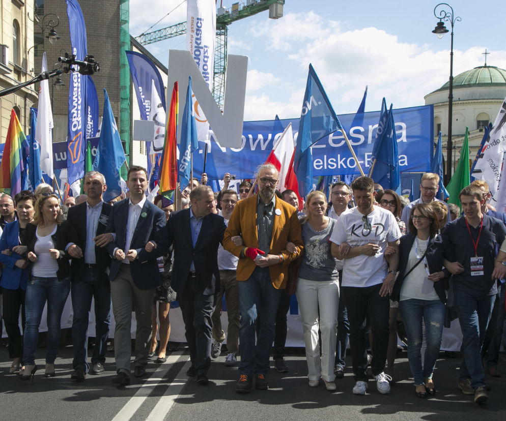 KIJOWSKI WYCIĄGNĄŁ Z MARSZU 150 TYSIĘCY.