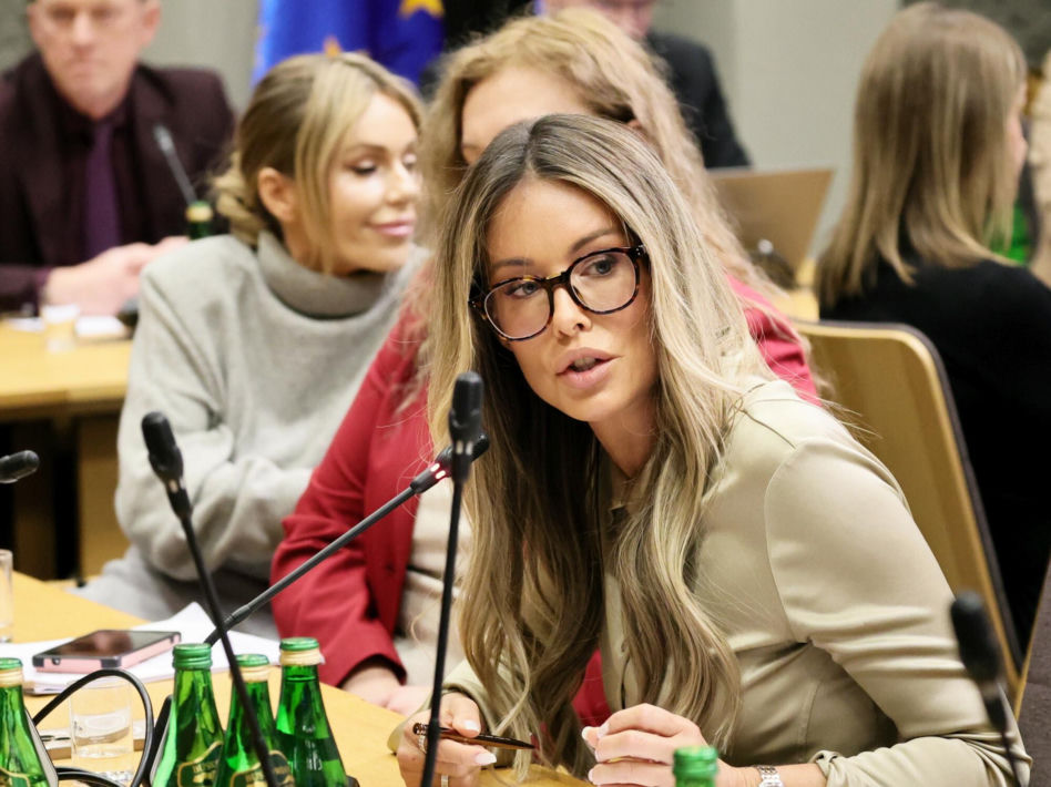 Doda, Małgorzata Rozenek-Majdan i Joanna Krupa w Sejmie