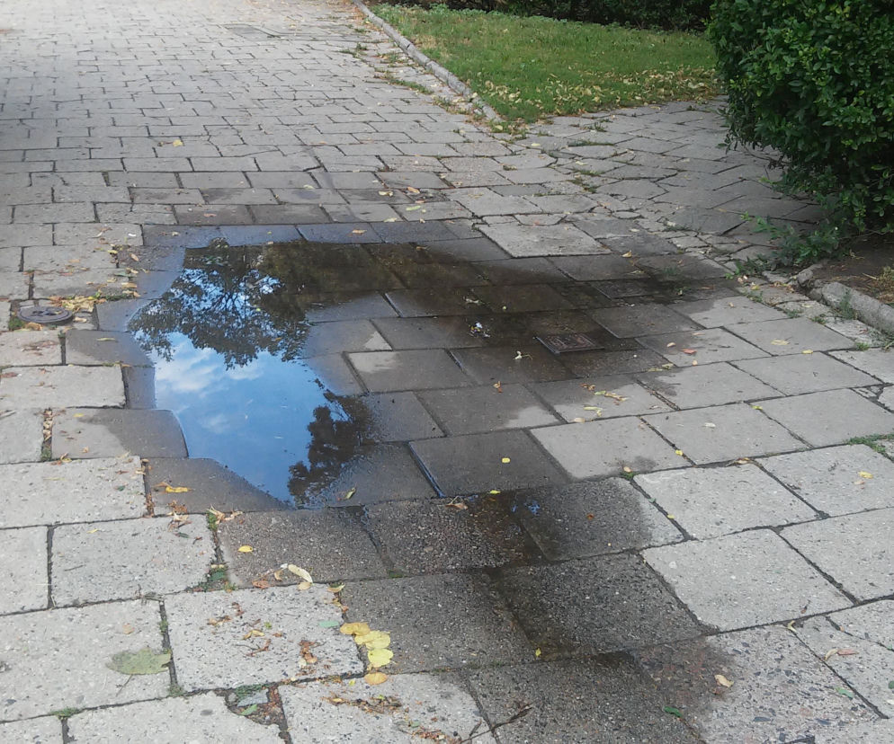 Remontują chodniki i planują uporządkowanie parkowania