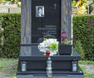 Barbara Krafftówna i jej skromny grób.
