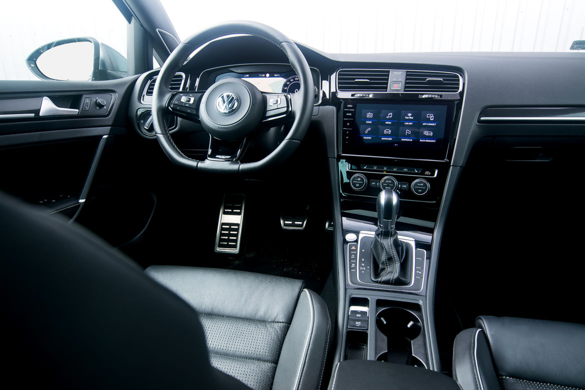 Volkswagen Golf R FL 2.0 TSI 310 KM DSG7 4Motion