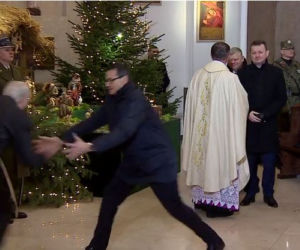 PREMIER MORAWIECKI URATOWAŁ KOMBATANTA