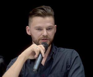 Zaczynał jako zbuntowany nastolatek w hicie kinowym. Tak dziś wygląda Mateusz Kościukiewicz