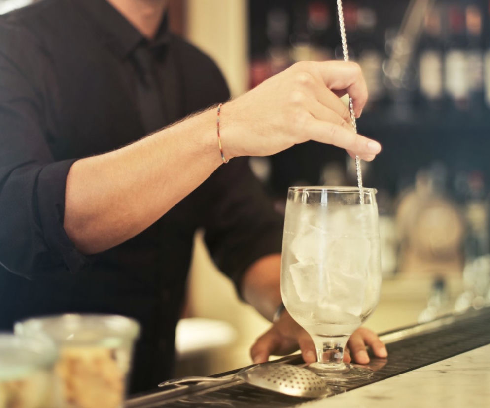 bar
