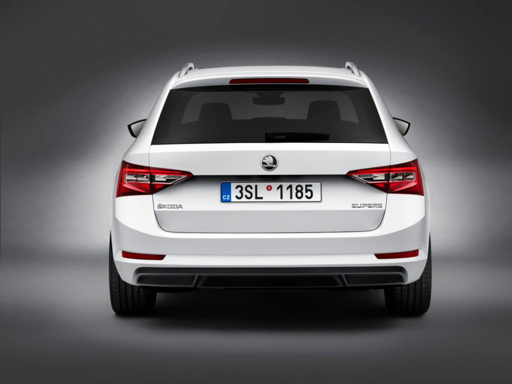 Skoda Superb Combi trzecia generacja