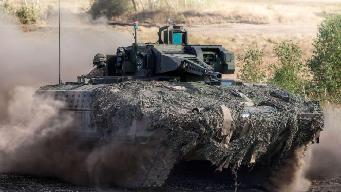 Mimo krytyki i opóźnień. Bundeswehra zamawia 200 nowych BWP Puma i modernizuje stare