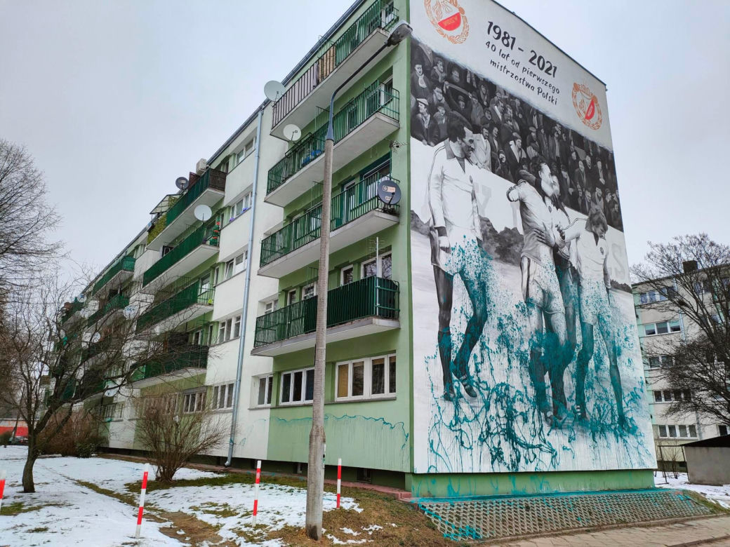 Akt wandalizmu przy Piłsudskiego. Zniszczono dwa murale