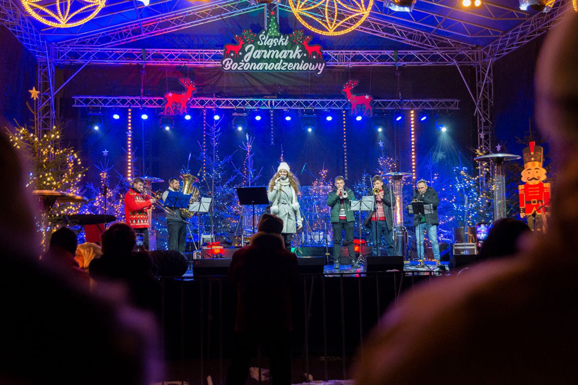 Śląski Jarmark Bożonarodzeniowy: magiczna Wisła przyciągnęła tłumy