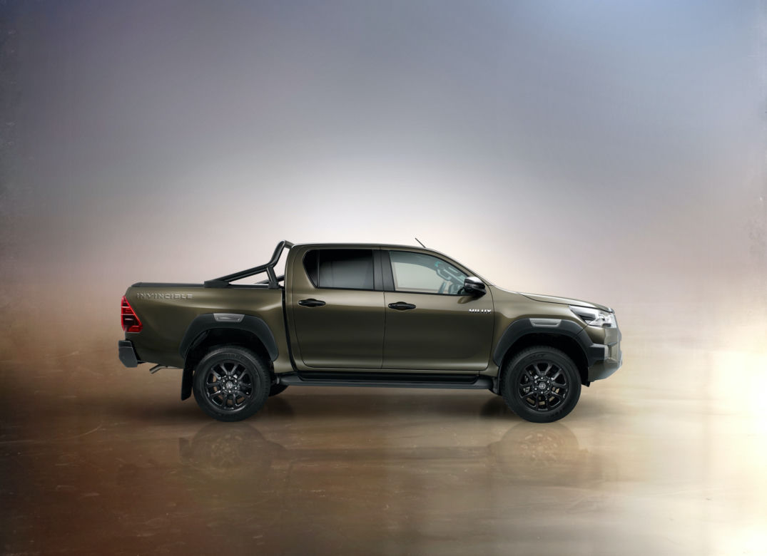 Nowa Toyota Hilux 2.8 Diesel 204 KM