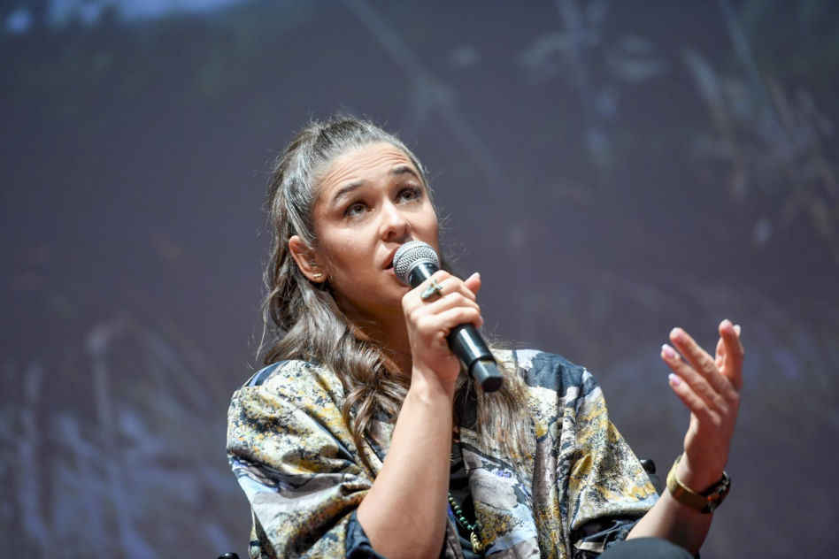 Anna Szymańczyk kiedyś i dziś. Tak aktorka zmieniała się od "Pierwszej miłości" do roli w "Znachorze"