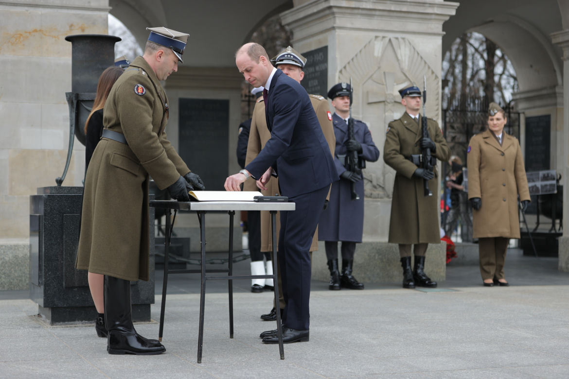 Książę William złożył wieniec na Grobie Nieznanego Żołnierza w Warszawie