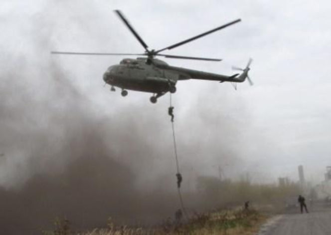 WARKA: Terroryści opanowali pociąg. Strzelanina na stacji kolejowej! + ZDJĘCIA